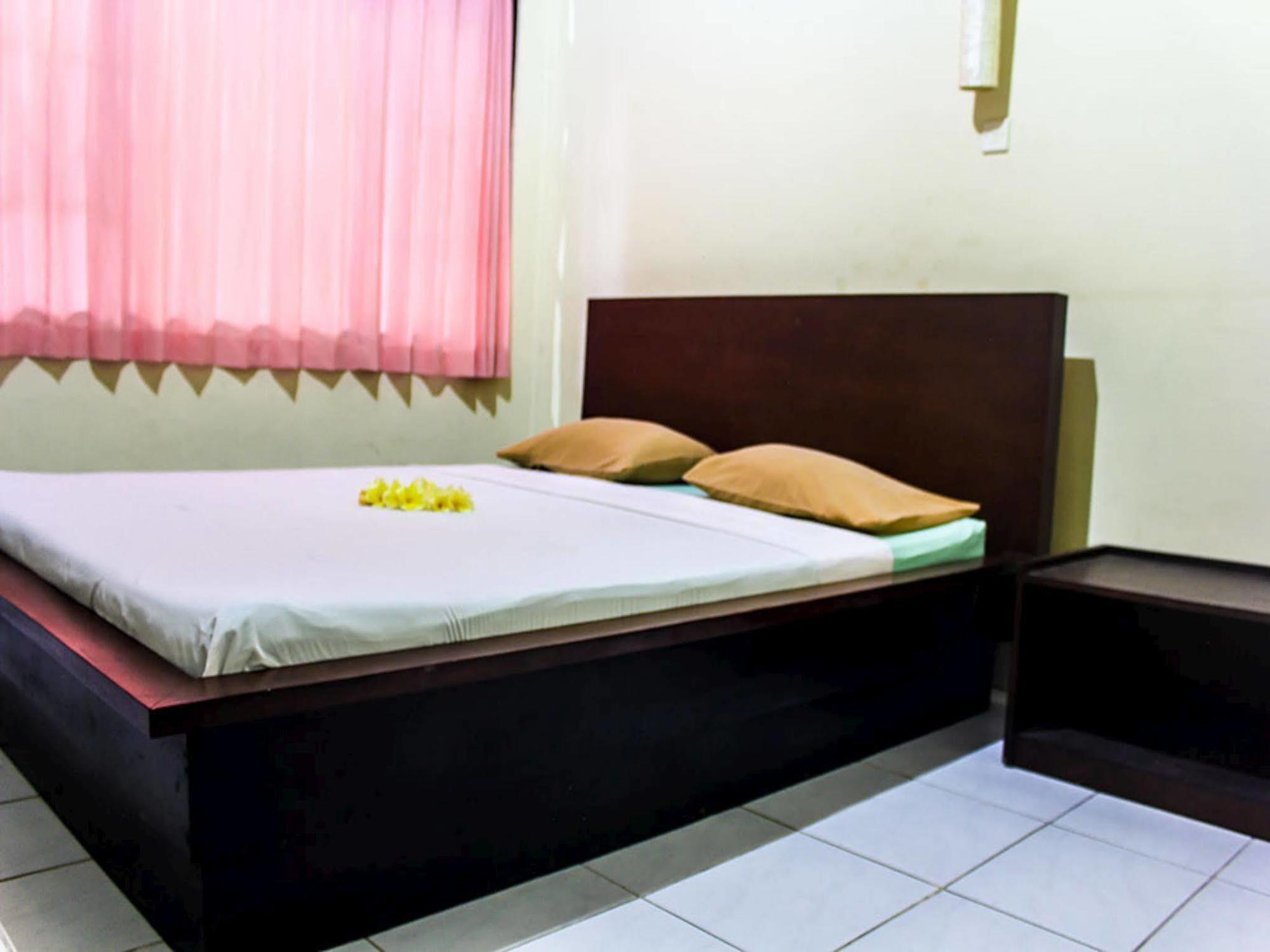 Budhi Beach Inn Kuta Lombok Extérieur photo