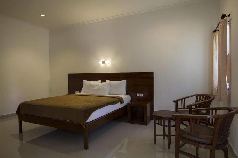 Budhi Beach Inn Kuta Lombok Extérieur photo